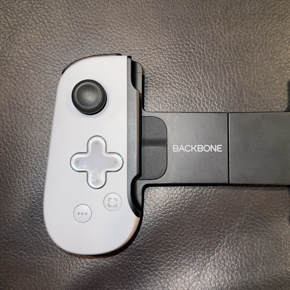 iPhone backbone 1st gen. - Picture 4 of 4